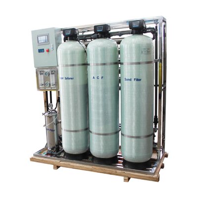 سیستم تصفیه آب اتوماتیک 1500L/Hr RO کلر را برای آب آشامیدنی حذف می کند